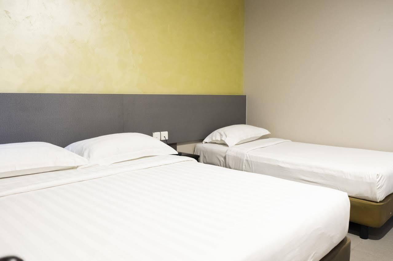 Ibis Budget Singapore Sapphire Eksteriør billede