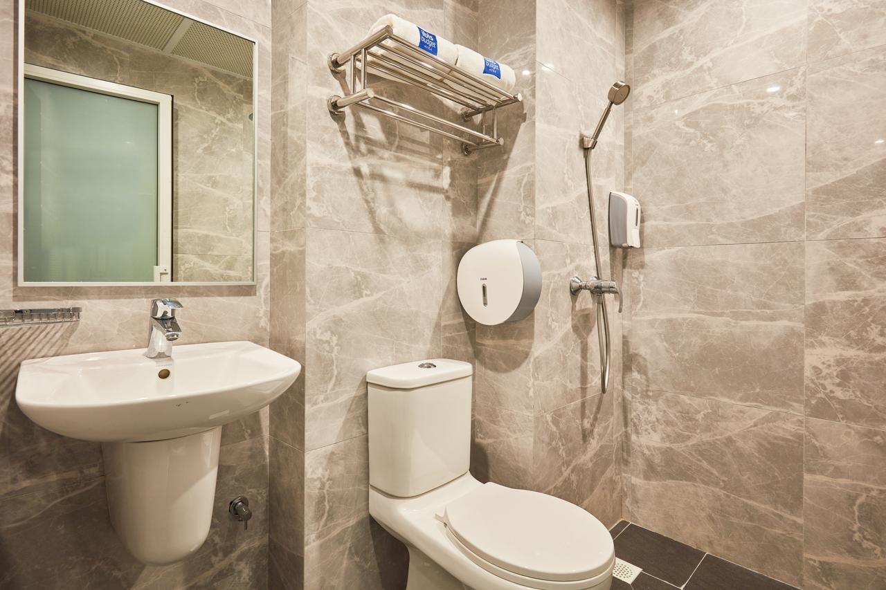 Ibis Budget Singapore Sapphire Eksteriør billede